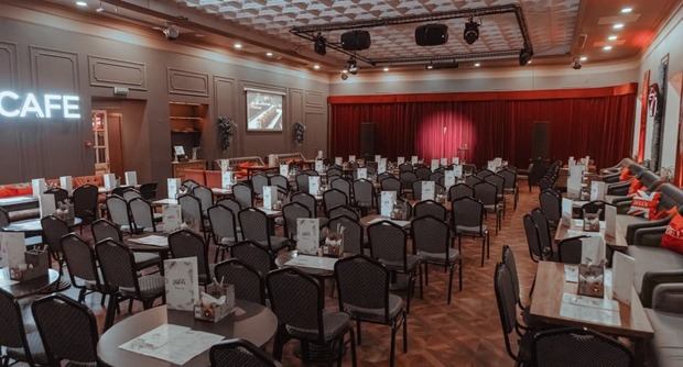 Кафе StandUp Café